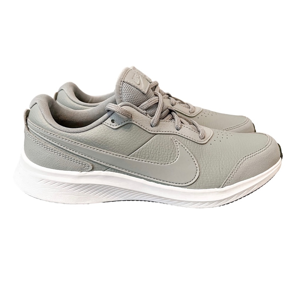 Nike Youth Varsity Running Shoes, Gray, size 6Y, Youth, Lace Up, Leather